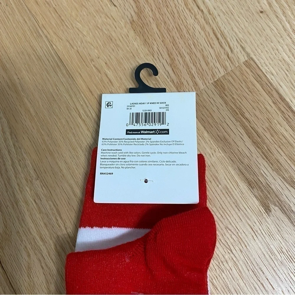 Santa Claus Knee High Socks Women’s New Sz 4-10 Christmas Red White